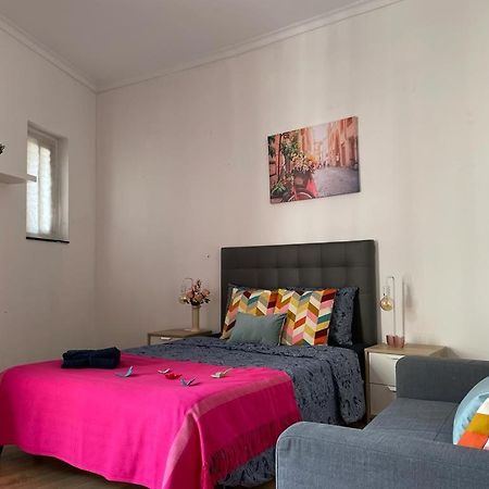 By La Rambla Rooms Barcellona Esterno foto