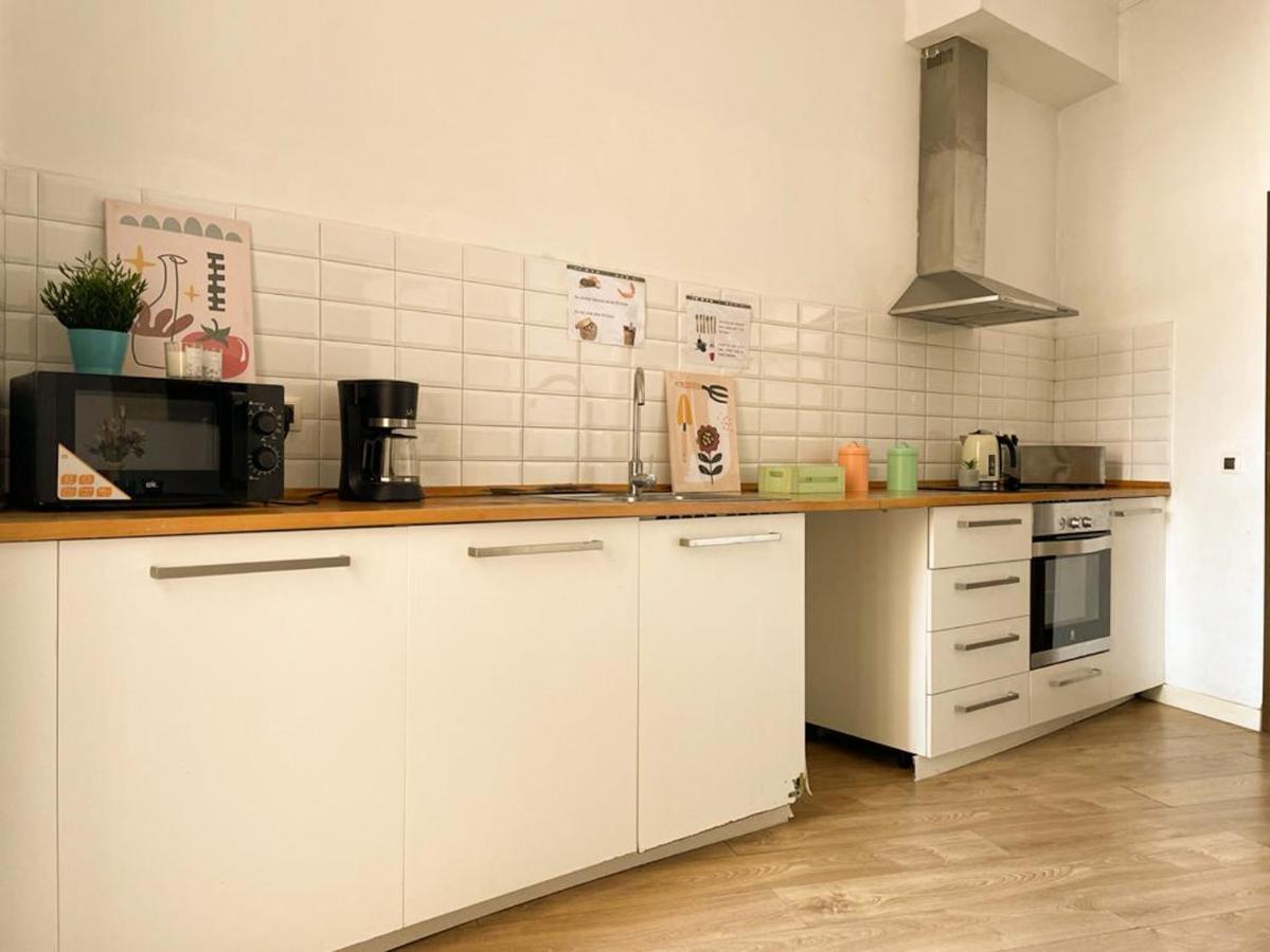 By La Rambla Rooms Barcellona Esterno foto