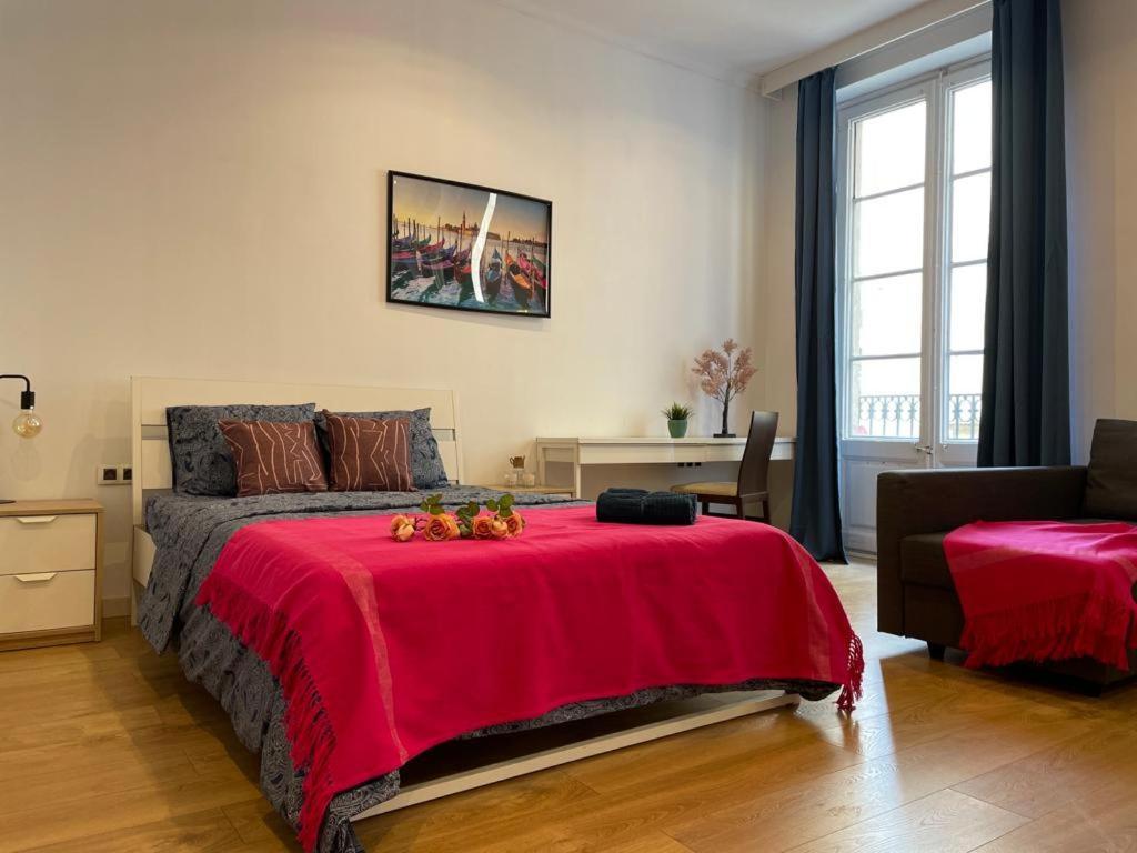 By La Rambla Rooms Barcellona Esterno foto