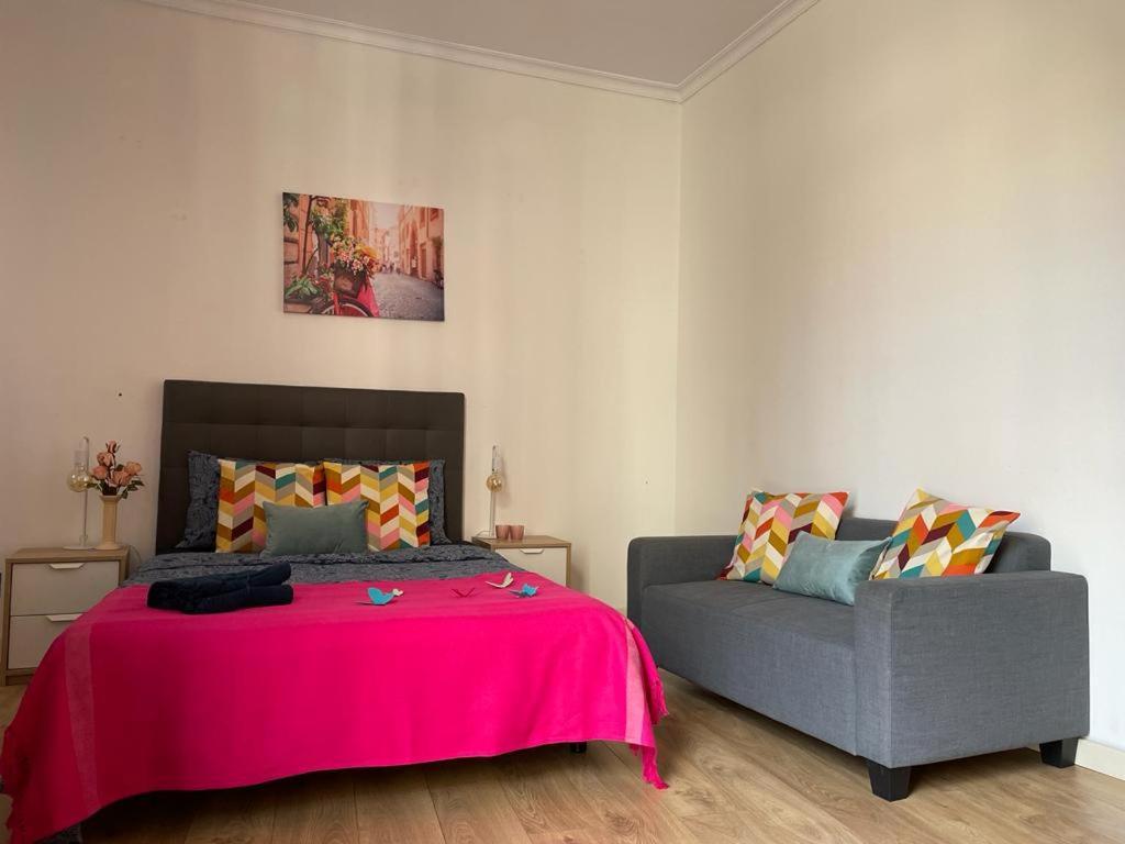 By La Rambla Rooms Barcellona Esterno foto