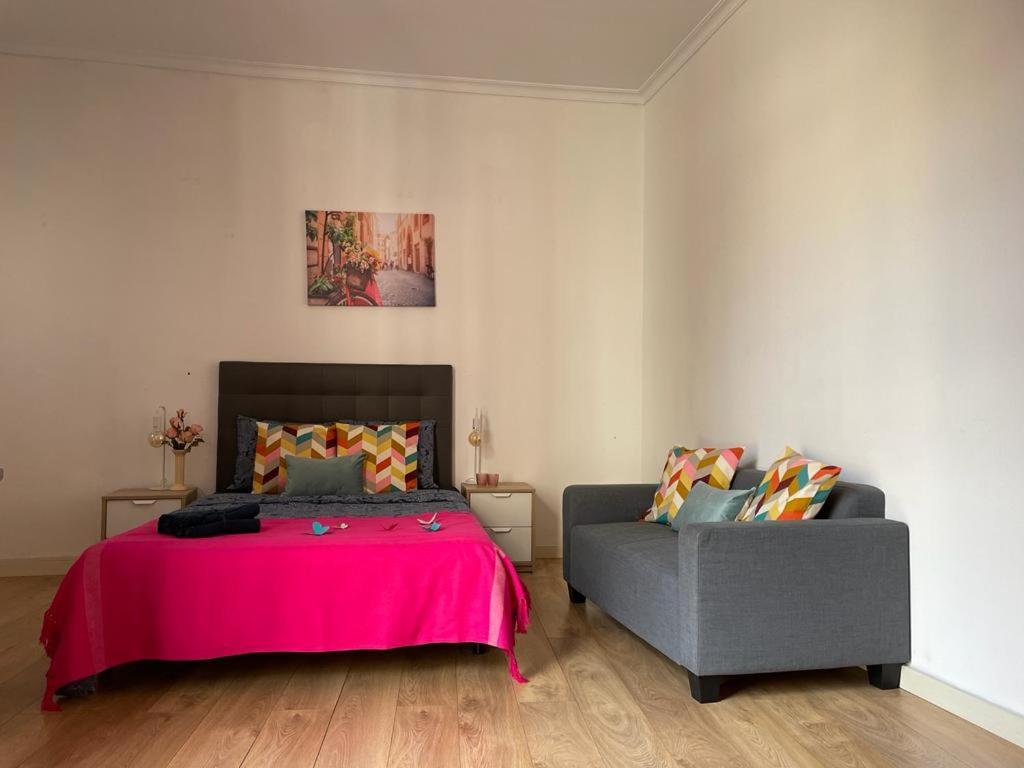 By La Rambla Rooms Barcellona Esterno foto