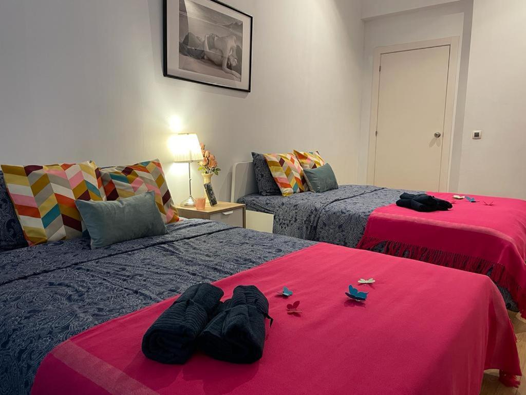 By La Rambla Rooms Barcellona Esterno foto