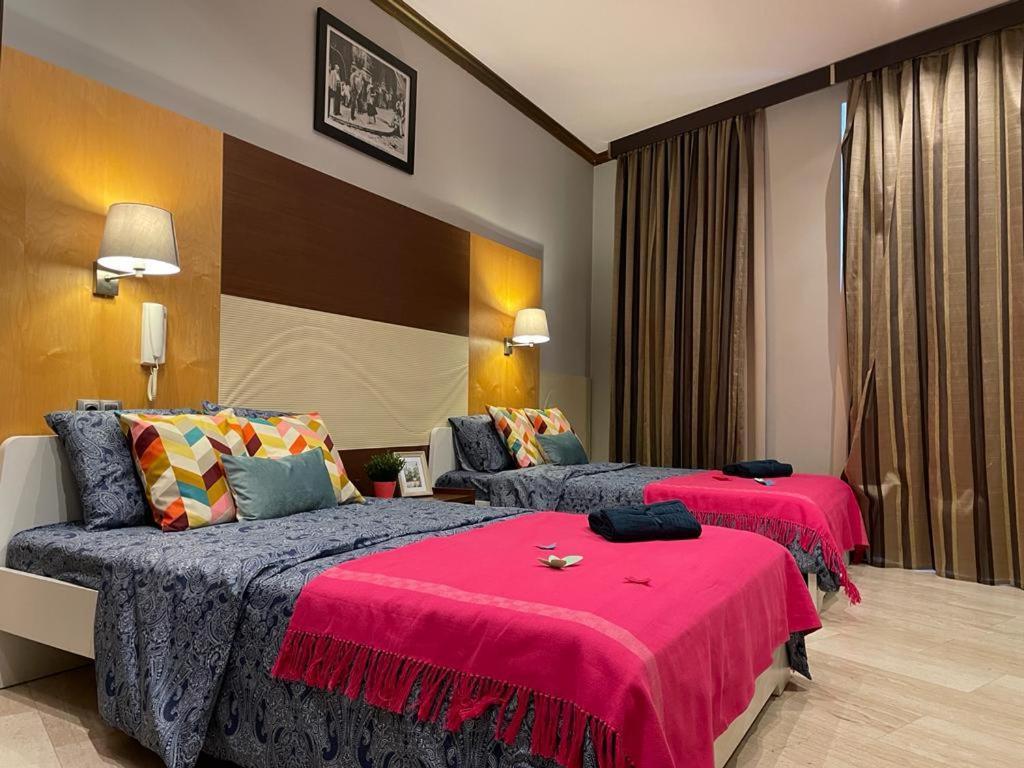 By La Rambla Rooms Barcellona Esterno foto