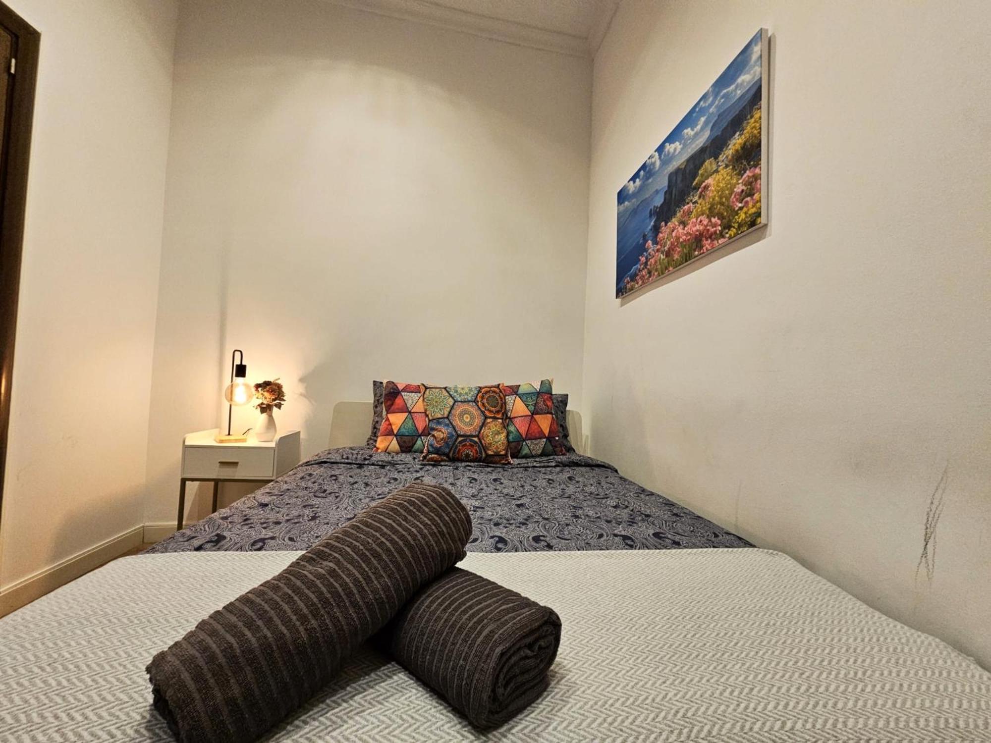 By La Rambla Rooms Barcellona Esterno foto